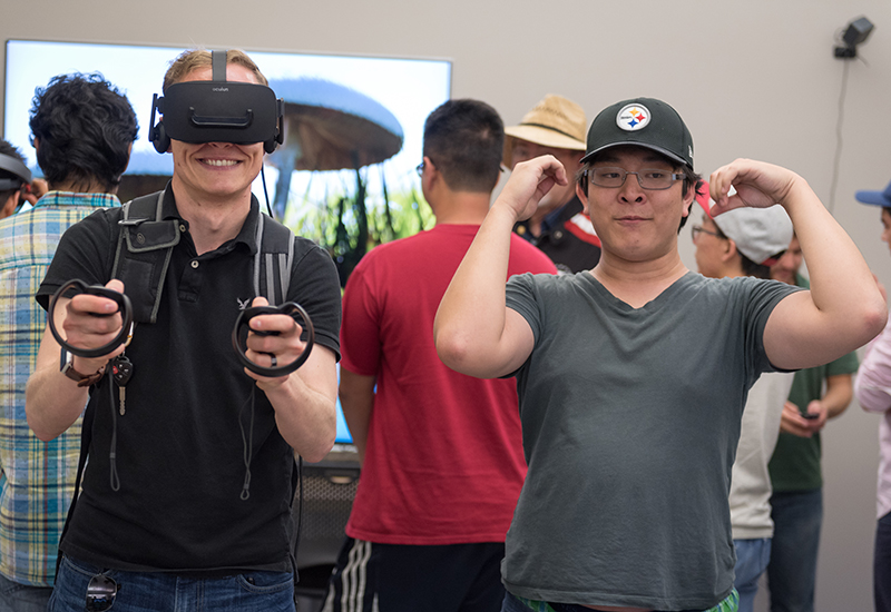 vrlab_team_flexing.jpg