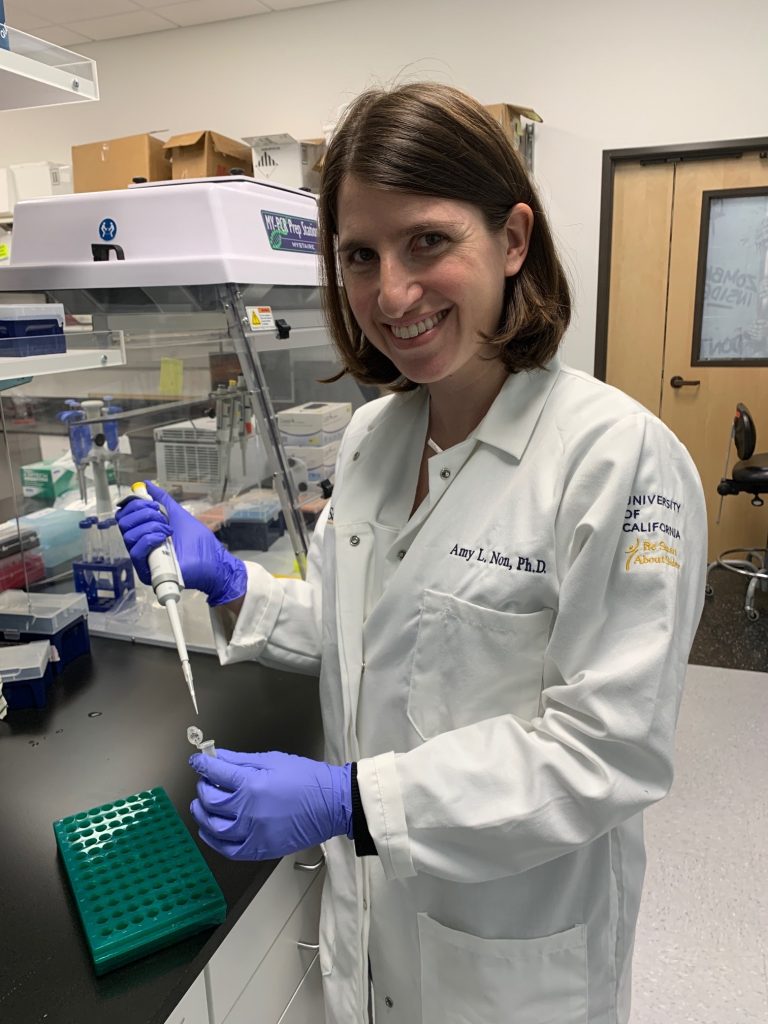 Portrait of Amy Non in a wet lab